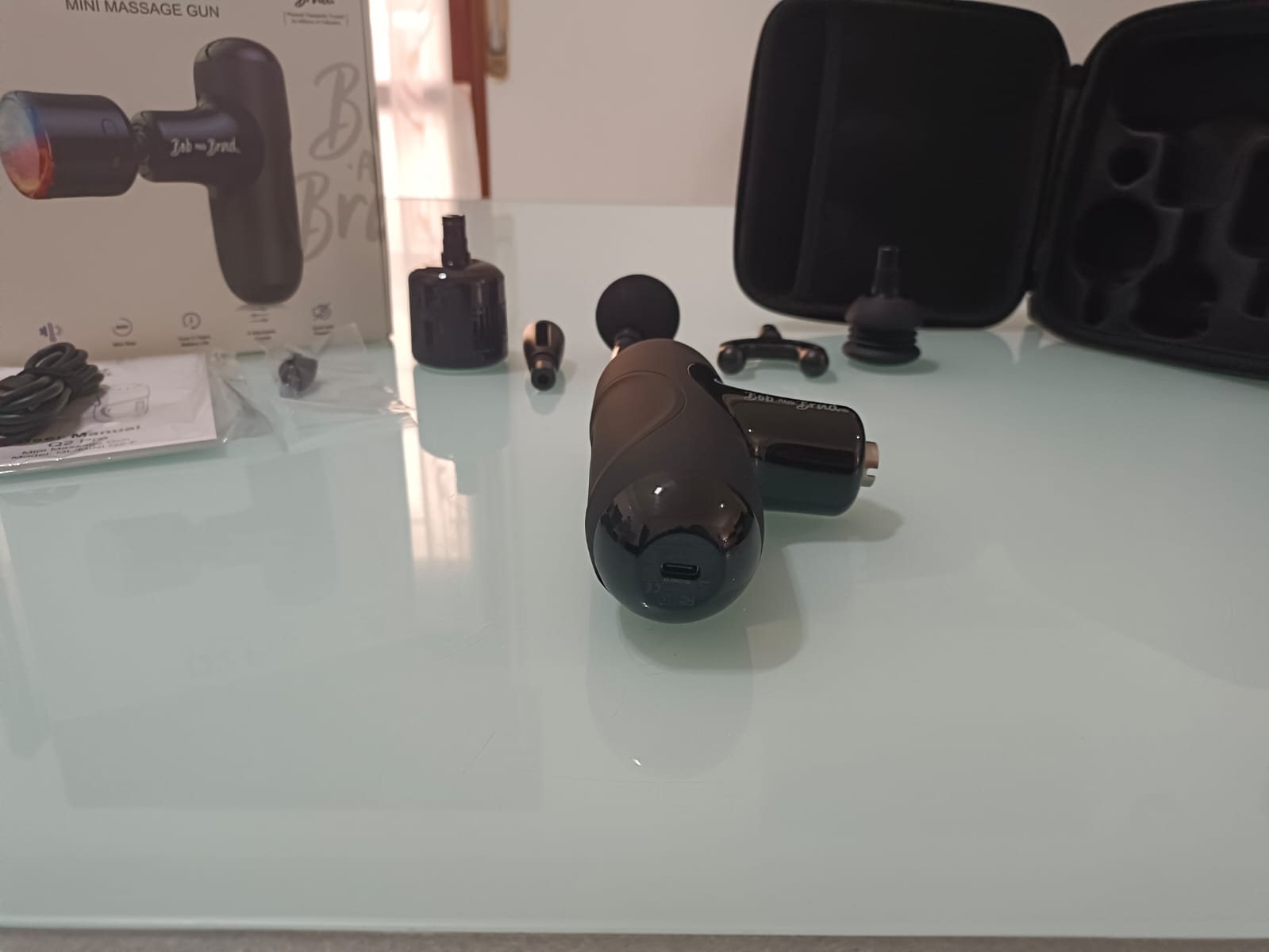 Recensione Mini Pistola Massaggiante Bob and Brad Q2 Pro: Sollievo muscolare portatile con terapia del calore